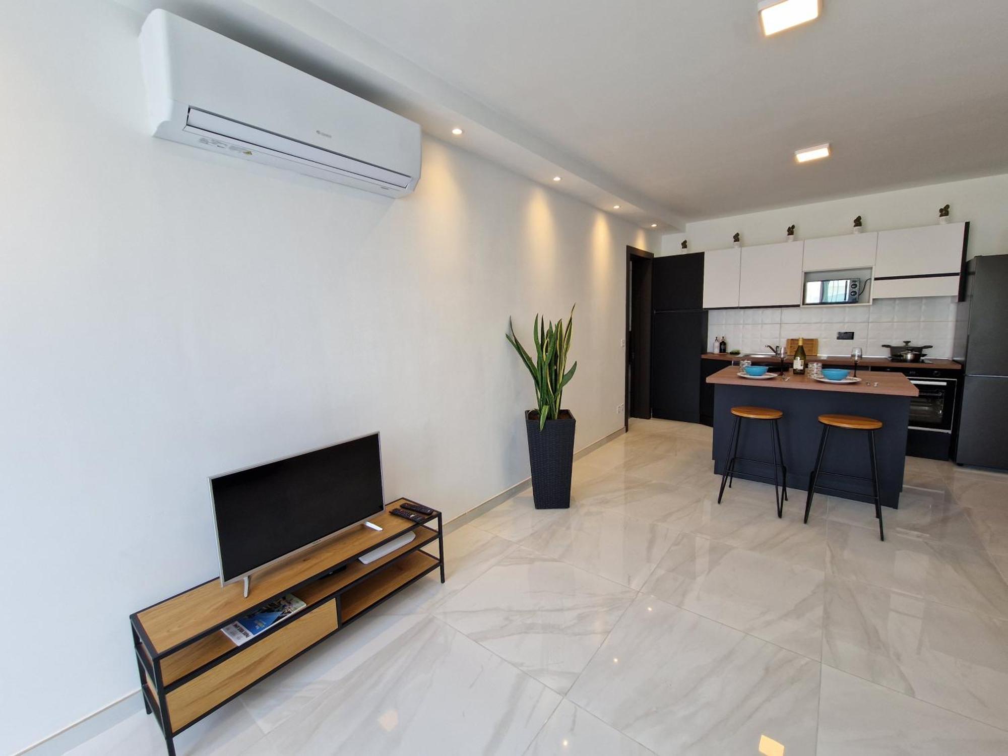 Sea View New Penthouse Terrace & Garage Parking Appartement St. Paul's Bay Buitenkant foto